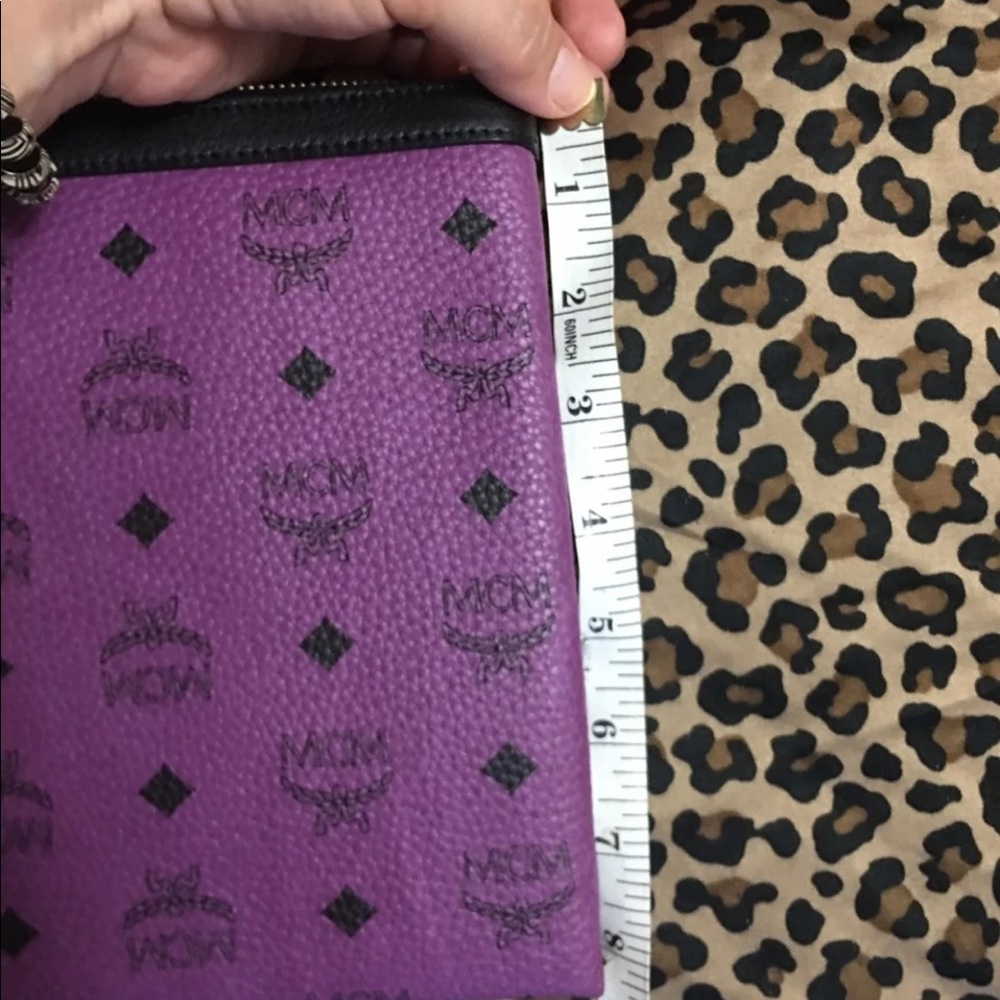 MCM clutch pouch in purple 💜 - Picture 3 of 7